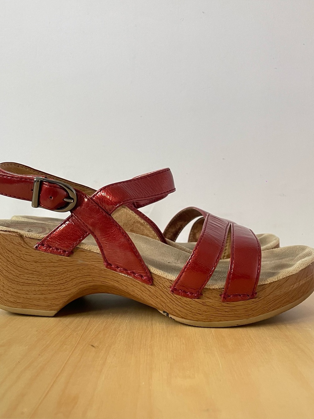 Dansko multi-strap red leather comfort wedge sandals | EU 38